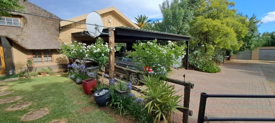 15 Bedroom Property for Sale in Kellys View Free State